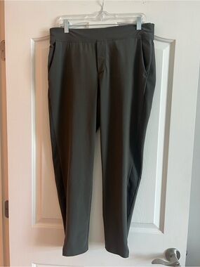 Athleta Women's Brooklyn Olive Green Stretch Pants